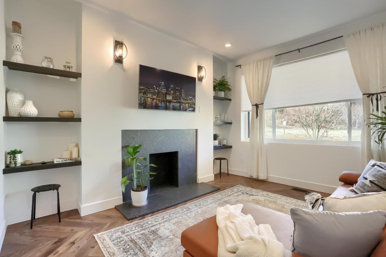 Newly Renovated Victorian Gem Perfect Space For Family Vacations! Pittsburgh Exteriér fotografie