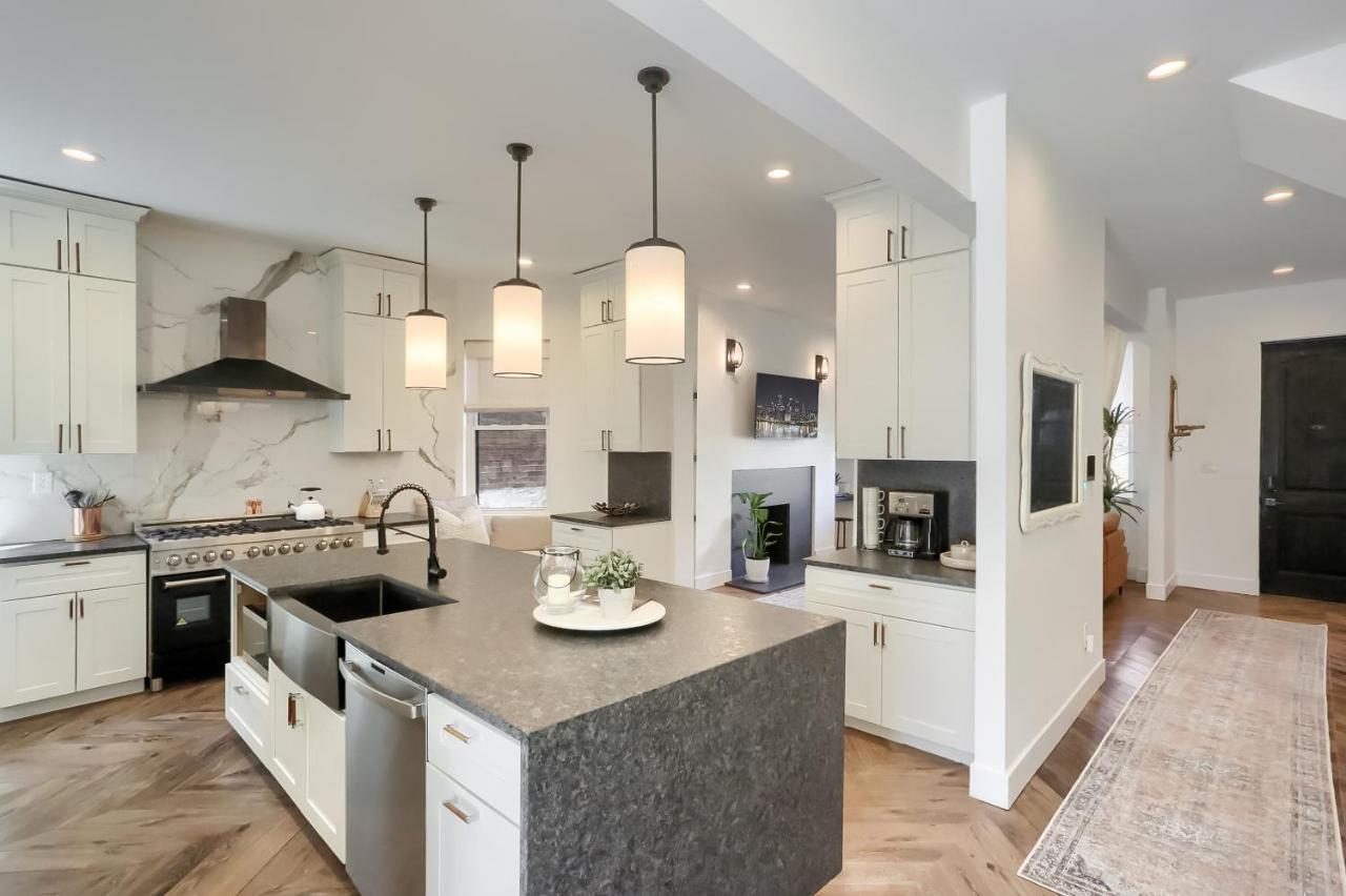 Newly Renovated Victorian Gem Perfect Space For Family Vacations! Pittsburgh Exteriér fotografie