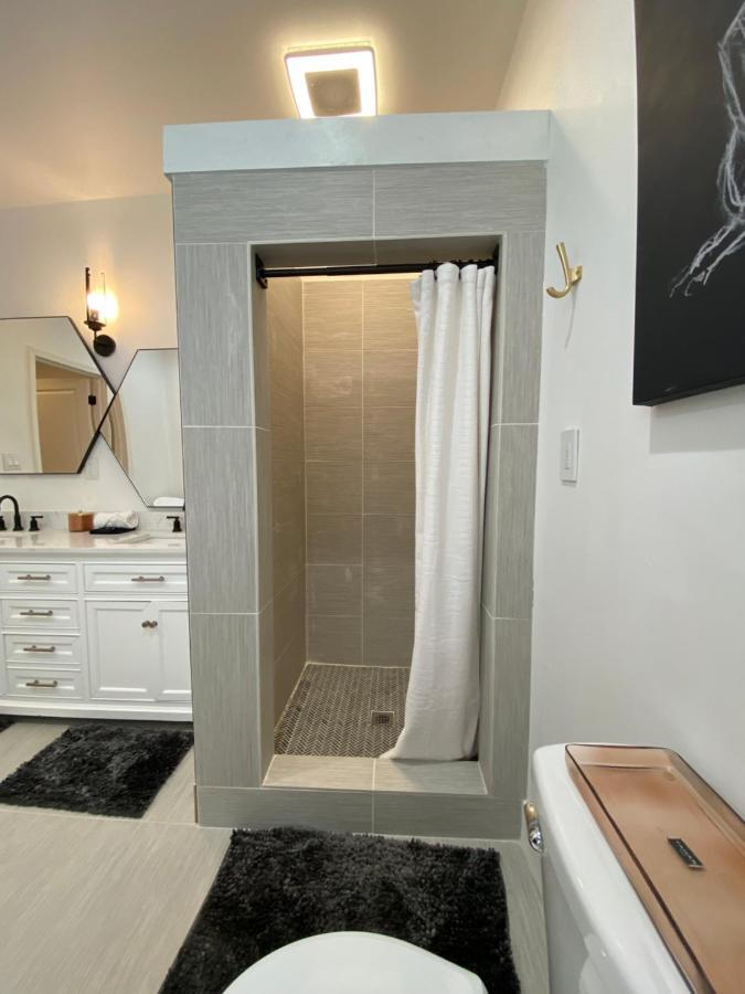 Newly Renovated Victorian Gem Perfect Space For Family Vacations! Pittsburgh Exteriér fotografie