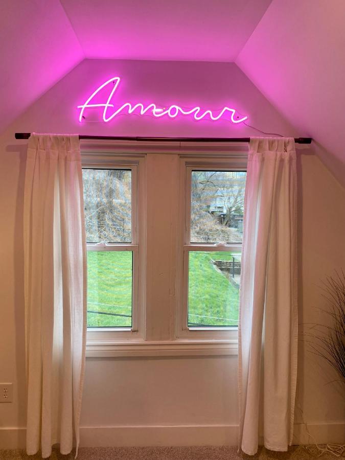 Newly Renovated Victorian Gem Perfect Space For Family Vacations! Pittsburgh Exteriér fotografie